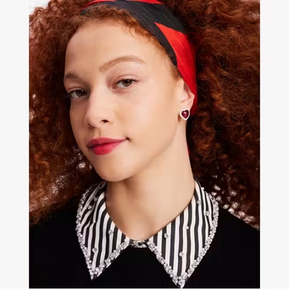 NWT ♠️Kate Spade Sweetheart Statement Studs - Picture 6 of 6